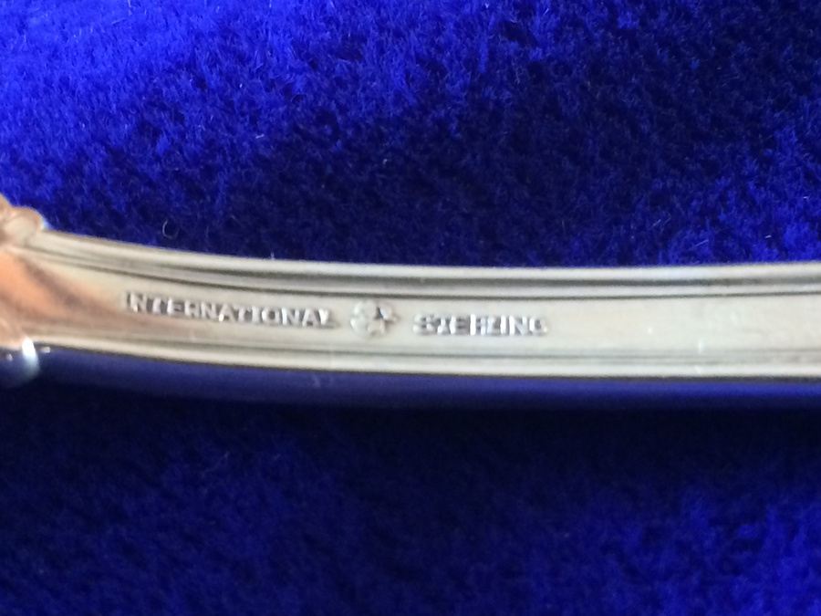 Vintage 1937 International Sterling Silver Primrose Pattern Flatware - 116 PIECES [Photo 22]