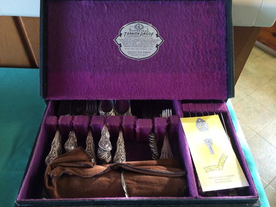 Vintage 1937 International Sterling Silver Primrose Pattern Flatware - 116 PIECES [Photo 3]