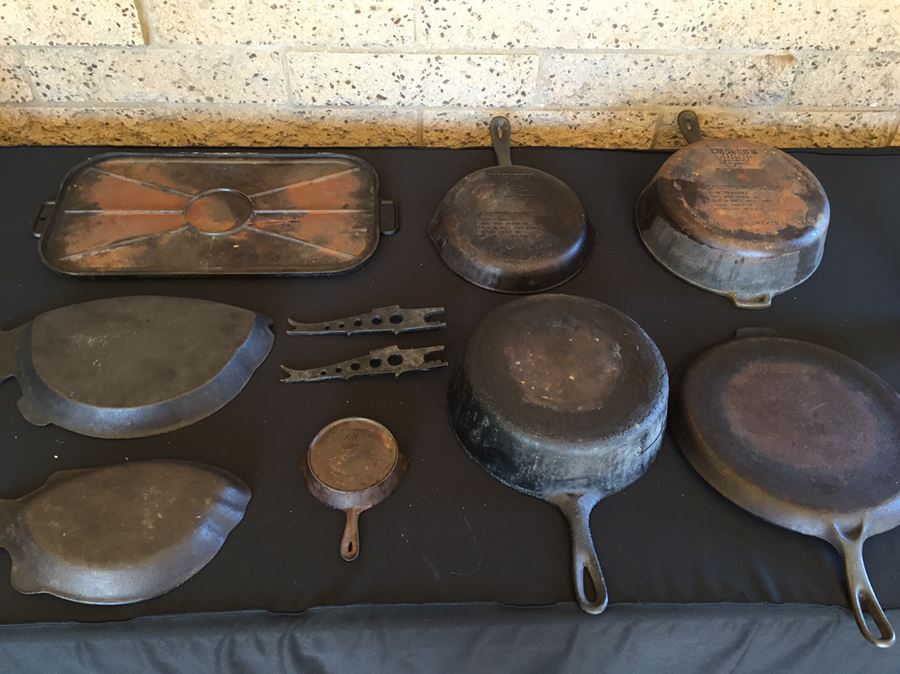 Various Cast Iron Skillets Including Wagner Ware Sidney [Photo 7]