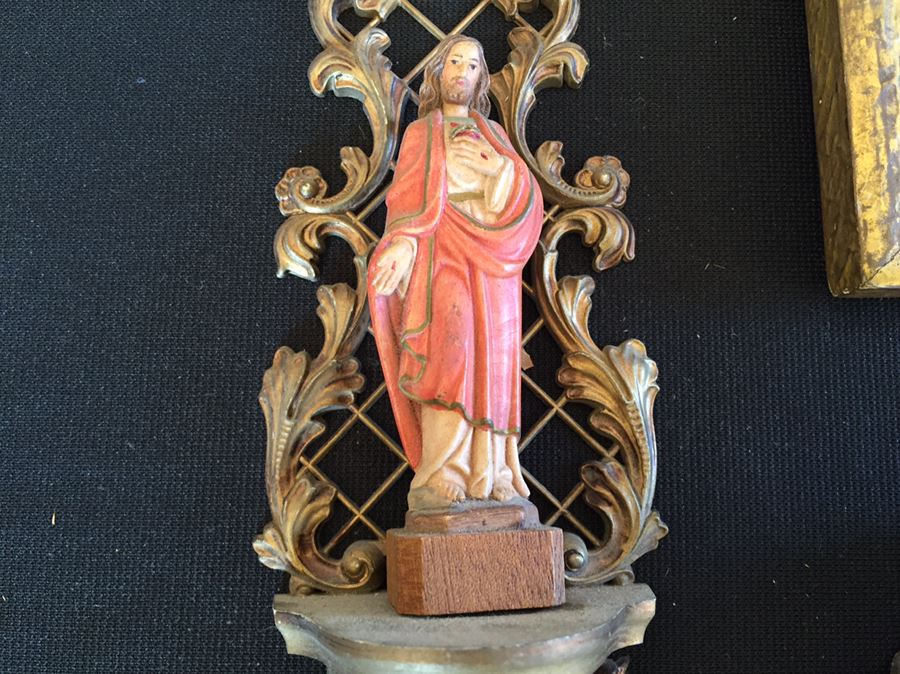 Catholic Decor Lot [Photo 5]