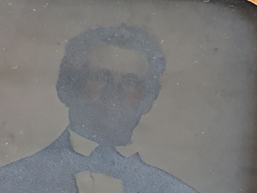 Old Daguerreotype Photos [Photo 12]