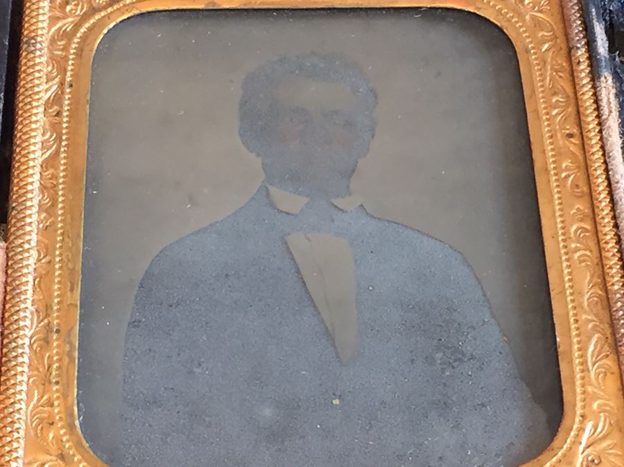 Old Daguerreotype Photos [Photo 10]