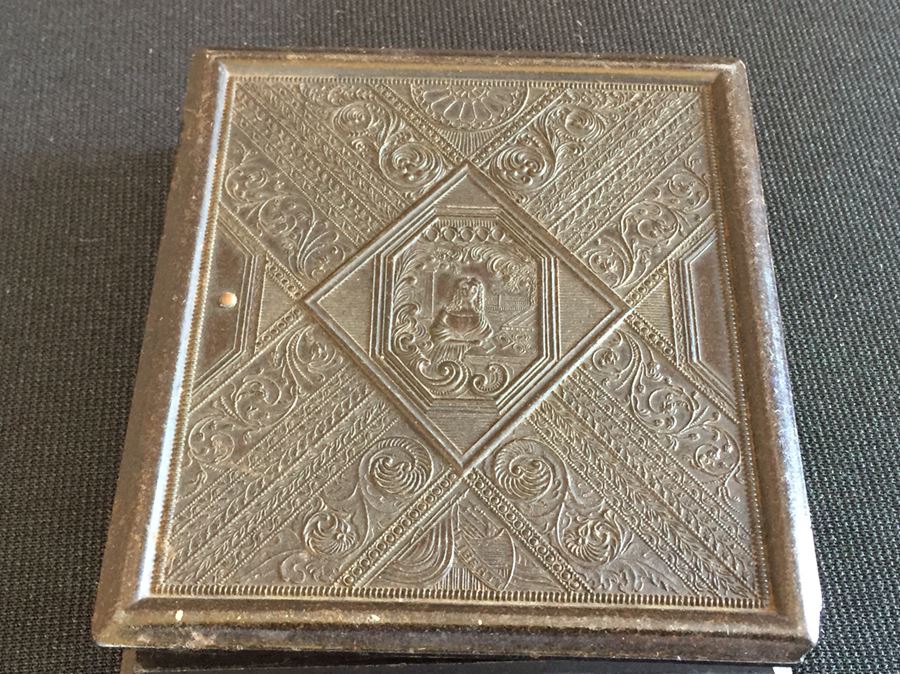 Old Daguerreotype Photos [Photo 9]