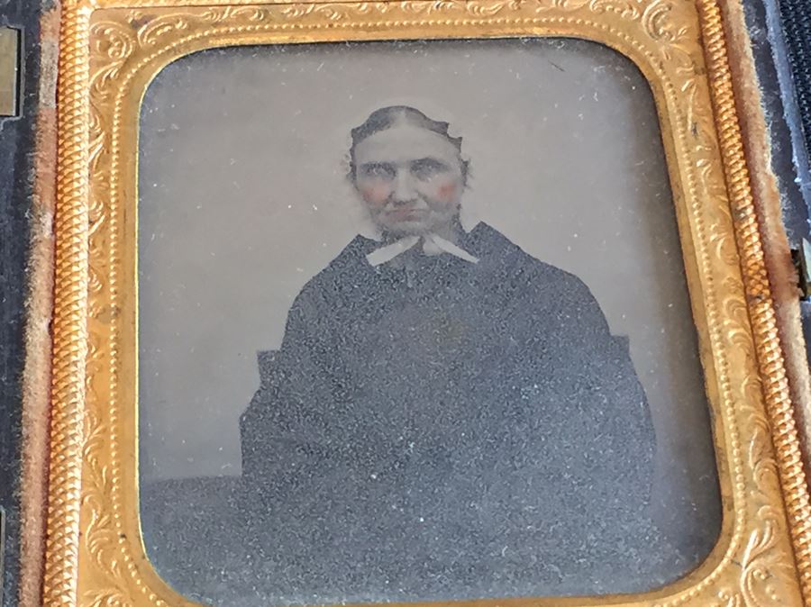 Old Daguerreotype Photos [Photo 11]