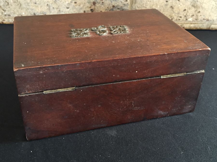 Old Wooden Box With Original Key [Photo 6]