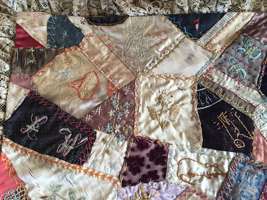 Old Crazy Quilt [Photo 3]