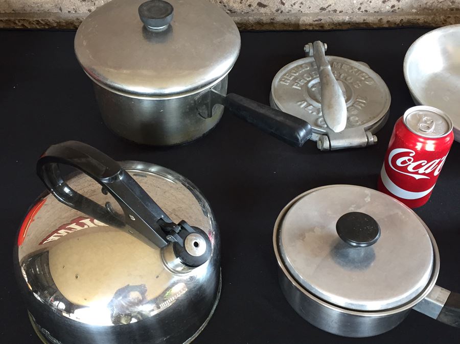 Copper Bottom Pots, Aluminum Pot, Paul Revere Teapot Lot [Photo 2]