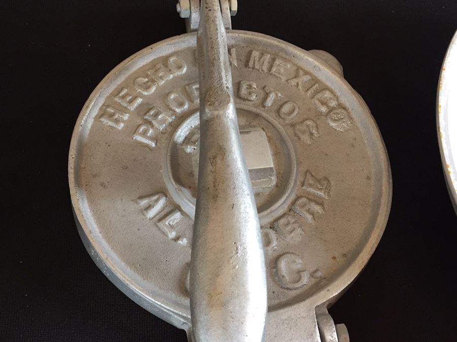 Copper Bottom Pots, Aluminum Pot, Paul Revere Teapot Lot [Photo 3]