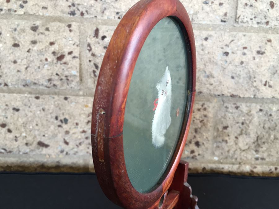 Signed Vintage Chinese Cat Silk Embroidery Displayed In Nice Rosewood Stand [Photo 12]