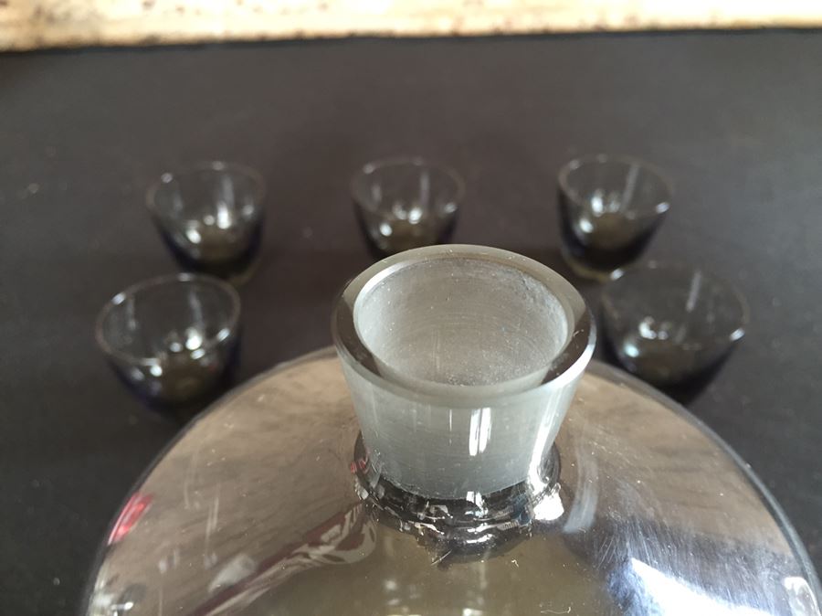 Vintage Mid-Century Smoked Glass Decanter And Cups [Photo 7]