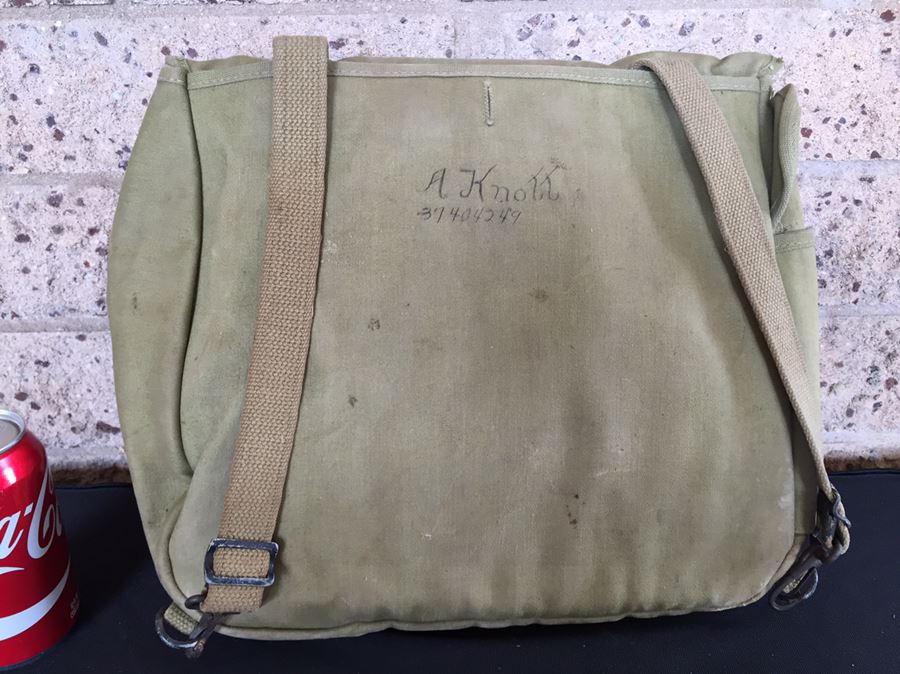 1942 U.S. Military WW II Backpack With Canteen, Mess Kit And Flatware [Photo 8]
