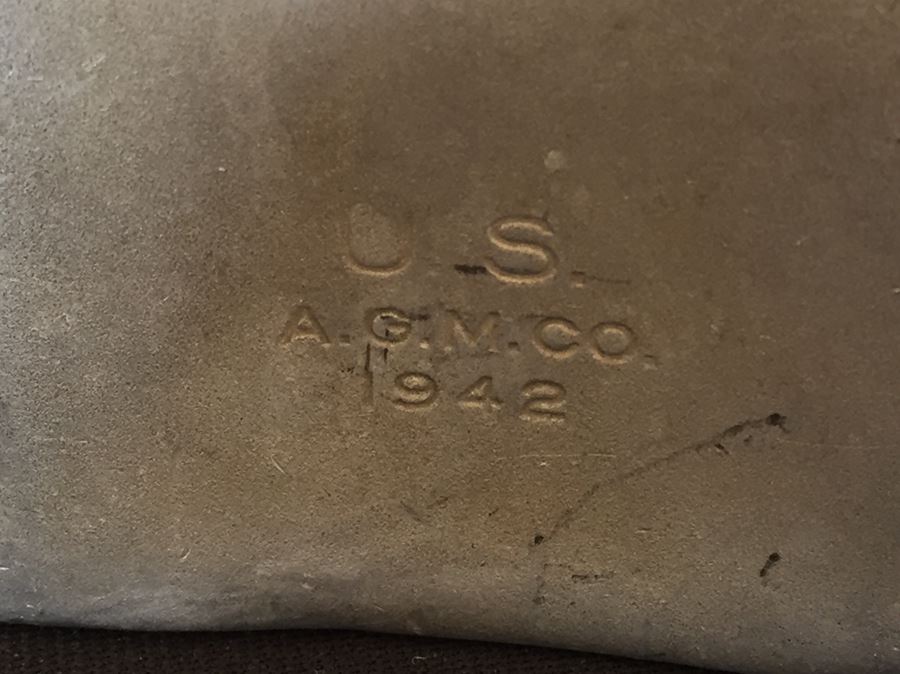 1942 U.S. Military WW II Backpack With Canteen, Mess Kit And Flatware [Photo 28]