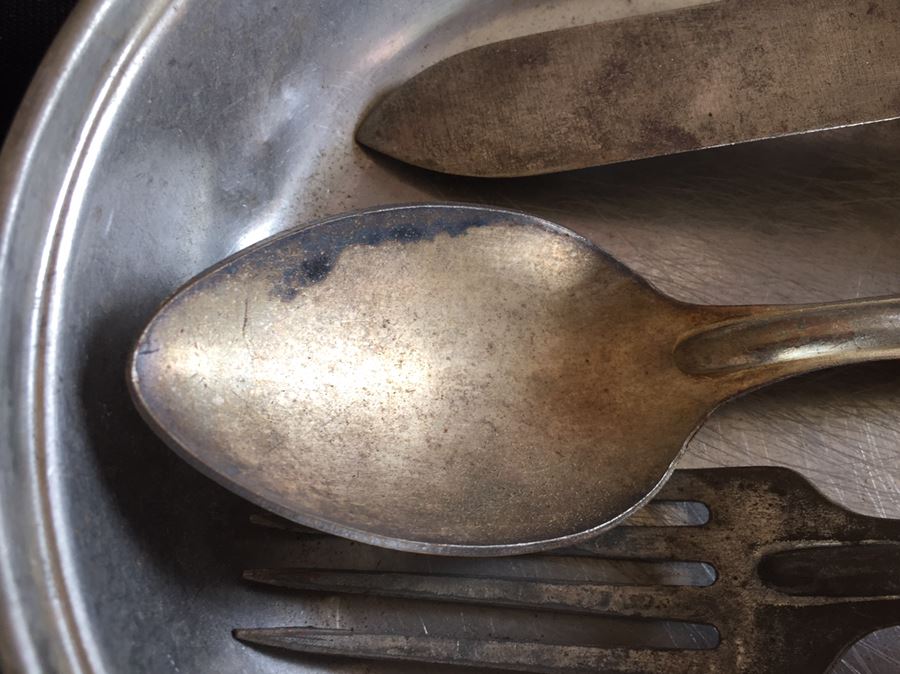 1942 U.S. Military WW II Backpack With Canteen, Mess Kit And Flatware [Photo 19]