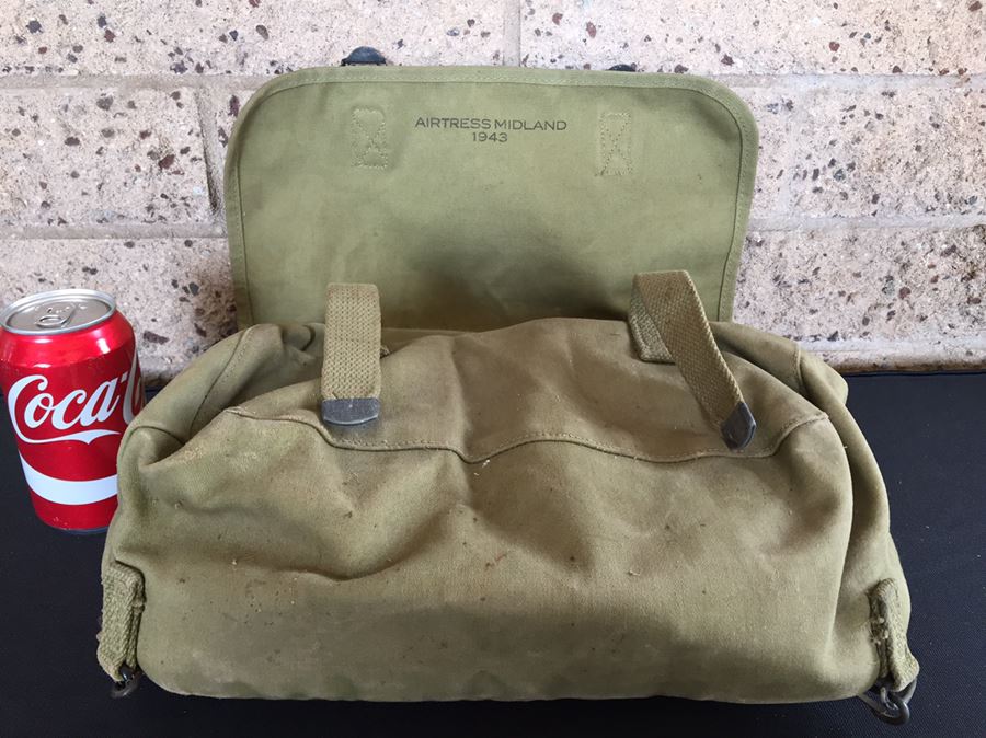 1942 U.S. Military WW II Backpack With Canteen, Mess Kit And Flatware [Photo 7]