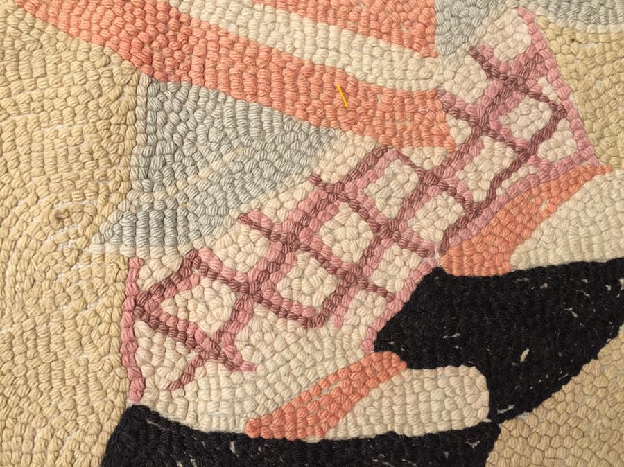 Handmade Rug Featuring Geisha [Photo 7]