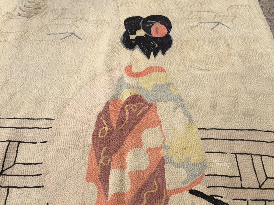Handmade Rug Featuring Geisha [Photo 4]