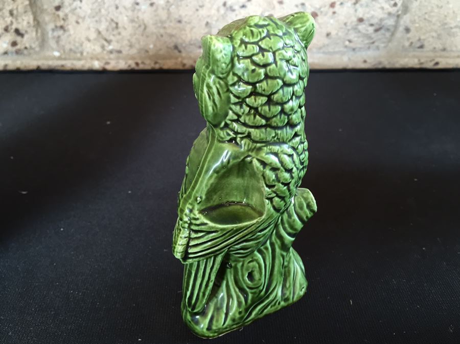 Collection Of Owls Including A Pair Of Alaskan Inuit Carved Soapstone Figures Signed Kenock [Photo 21]