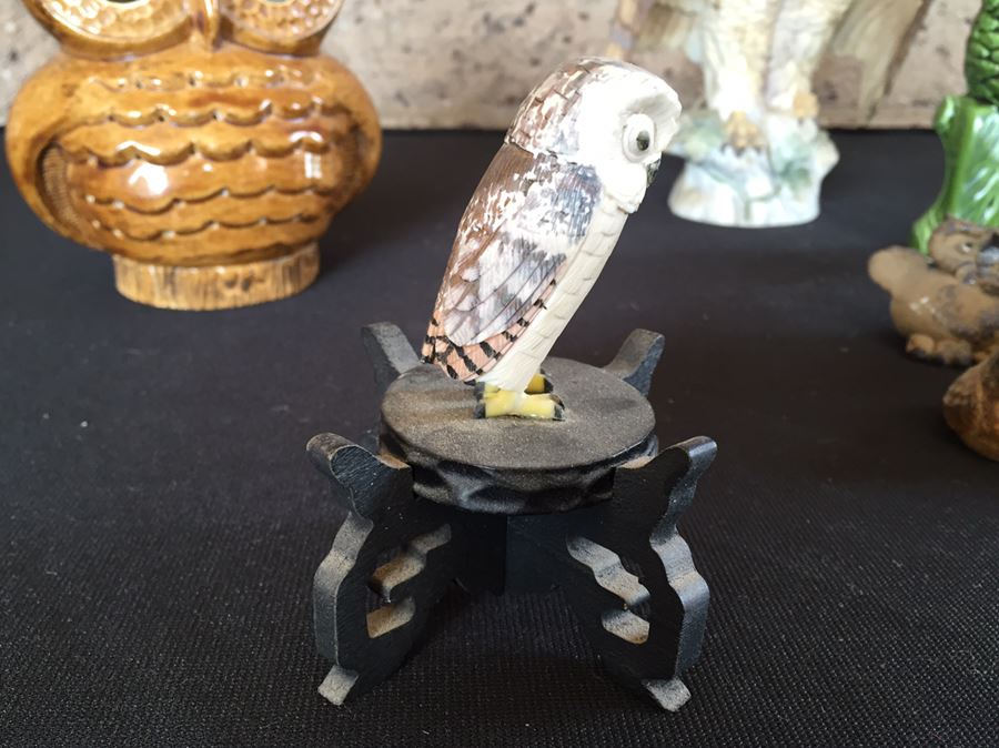 Collection Of Owls Including A Pair Of Alaskan Inuit Carved Soapstone Figures Signed Kenock [Photo 11]