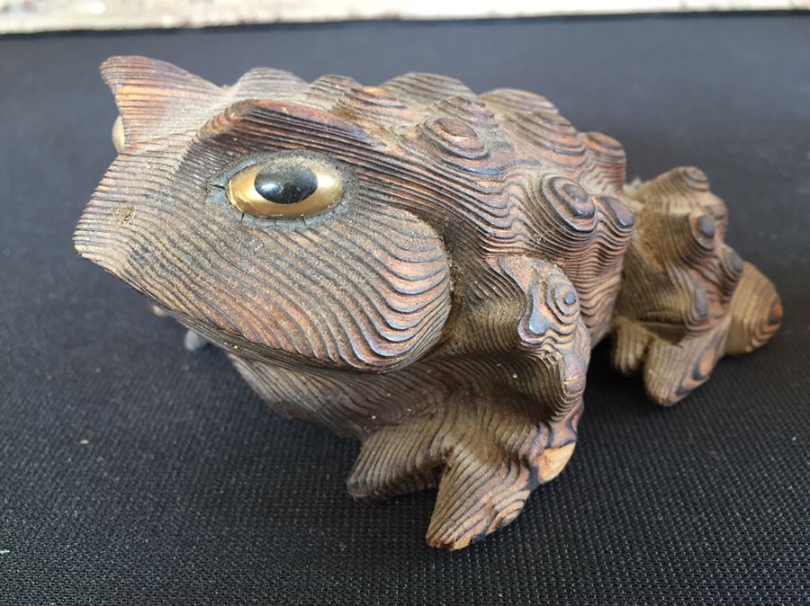 Wood Carved Frog Sculpture Japan [Photo 2]