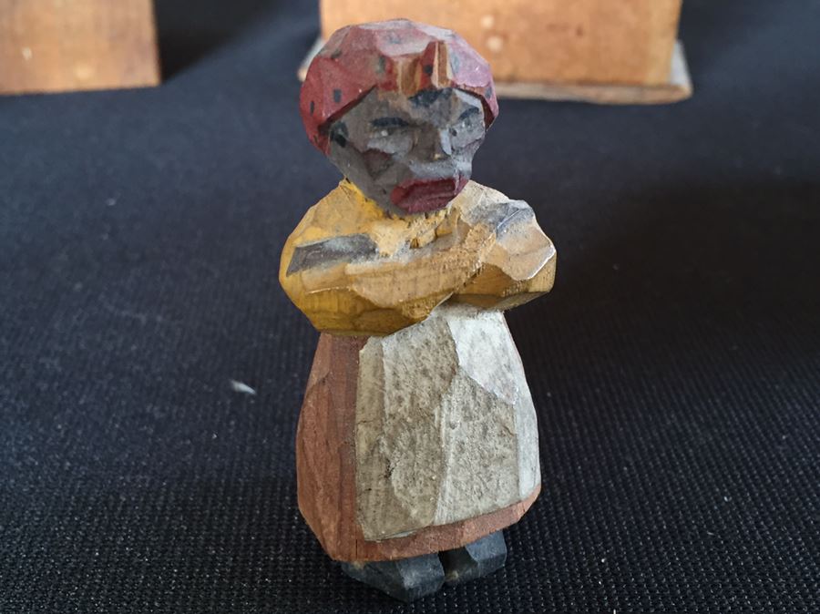 Carved Wooden Figurine Lot [Photo 6]