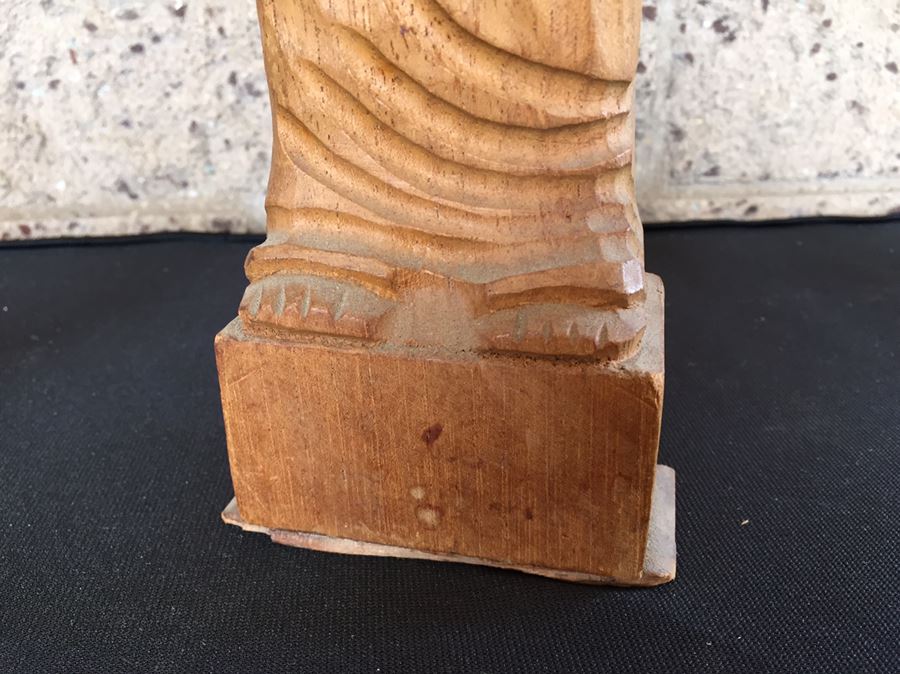 Carved Wooden Figurine Lot [Photo 21]