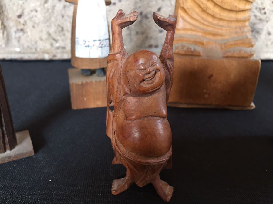 Carved Wooden Figurine Lot [Photo 2]