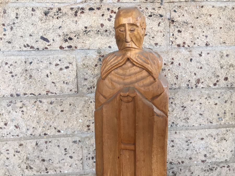 Carved Wooden Figurine Lot [Photo 18]