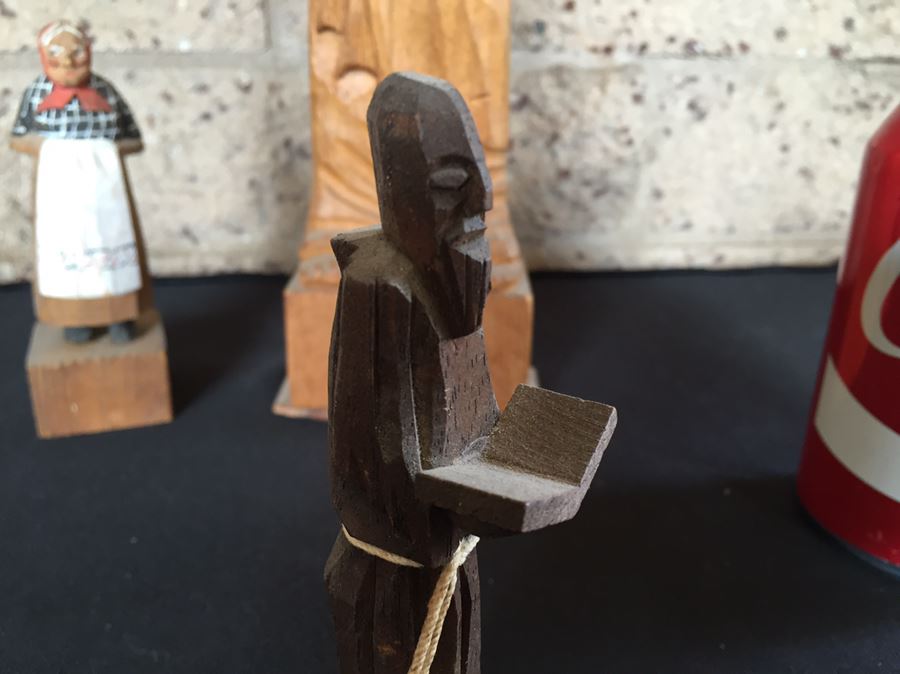 Carved Wooden Figurine Lot [Photo 11]