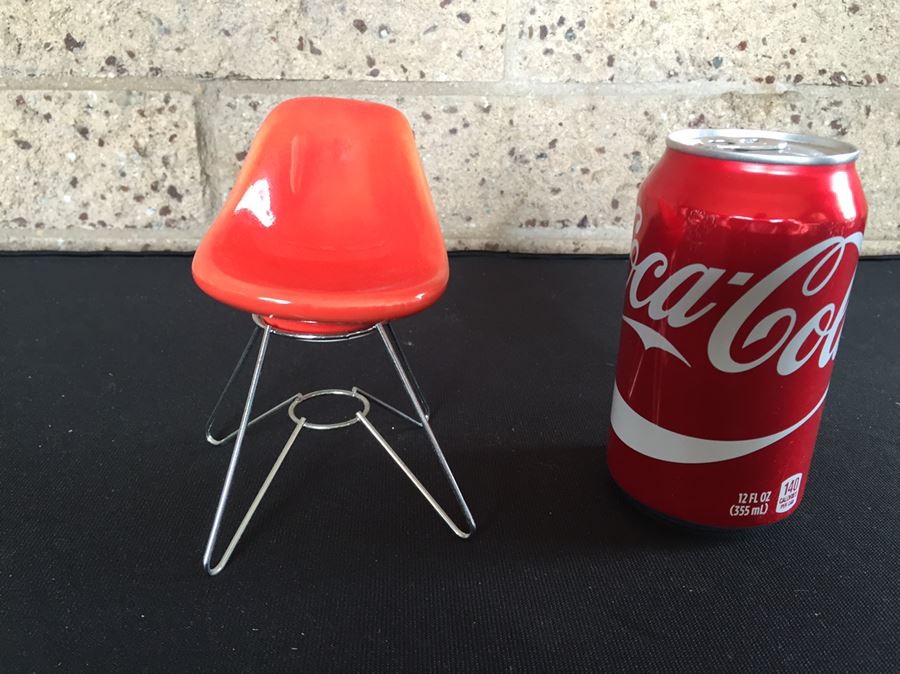 Mini Model Of An Eames Chair [Photo 1]