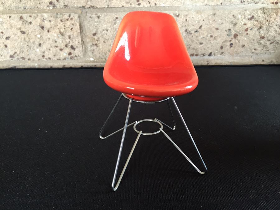 Mini Model Of An Eames Chair [Photo 2]