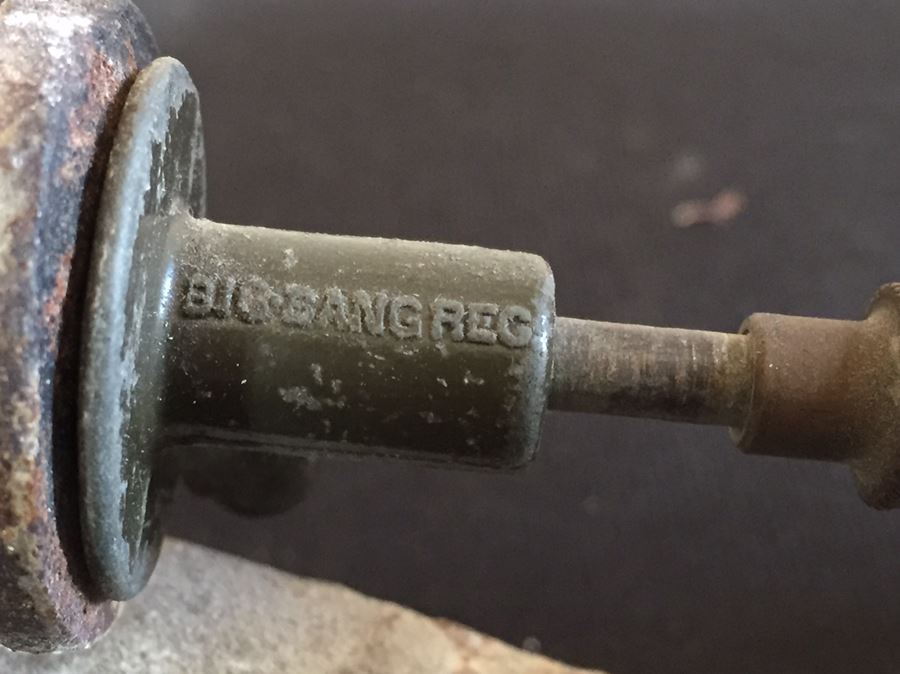 Old Vintage Big Bang Carbide Toy Cannon Cast Iron Metal [Photo 3]