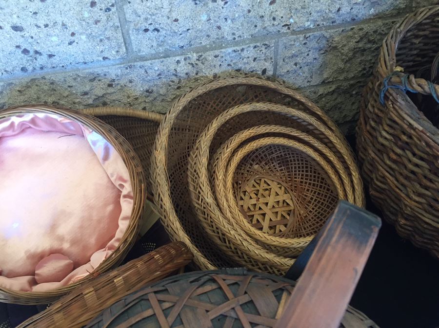 Huge Lot Of Various Baskets [Photo 4]