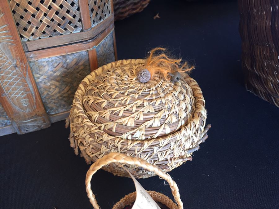 Huge Lot Of Various Baskets [Photo 6]
