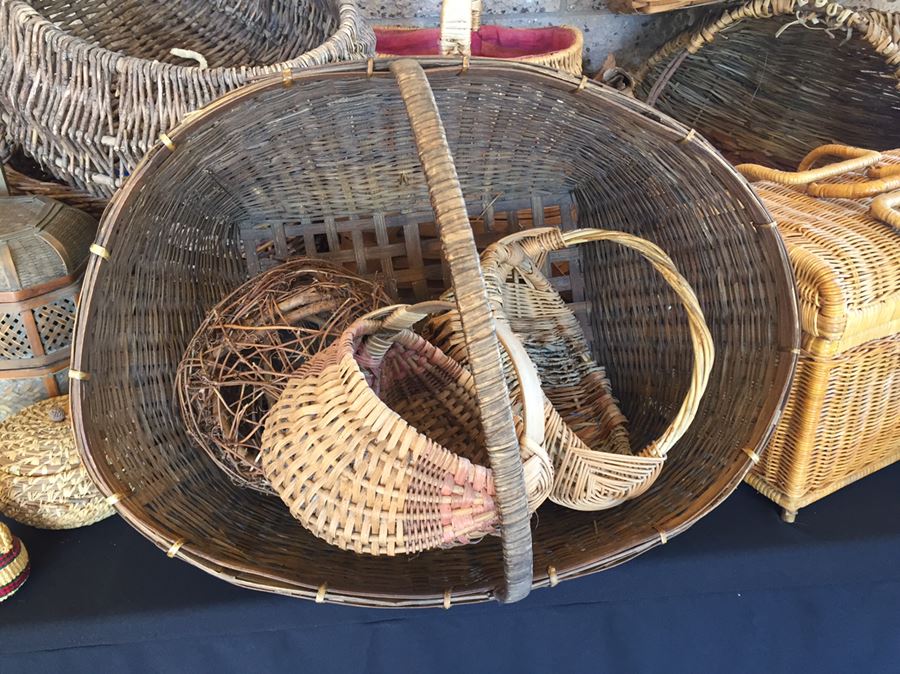 Huge Lot Of Various Baskets [Photo 8]