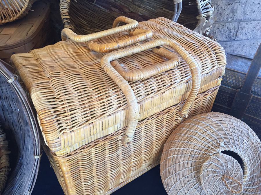 Huge Lot Of Various Baskets [Photo 11]