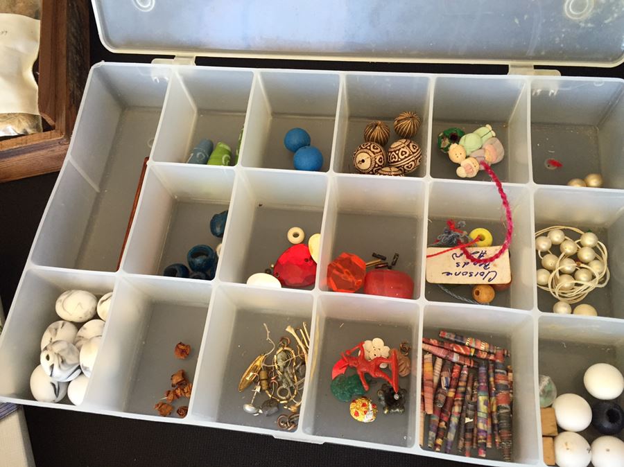 HUGE Lot Of Various Beads And Crafting Items Lot [Photo 18]