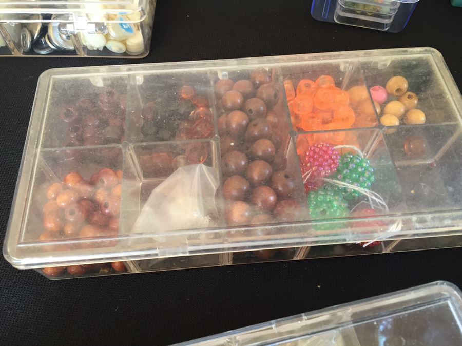 HUGE Lot Of Various Beads And Crafting Items Lot [Photo 11]