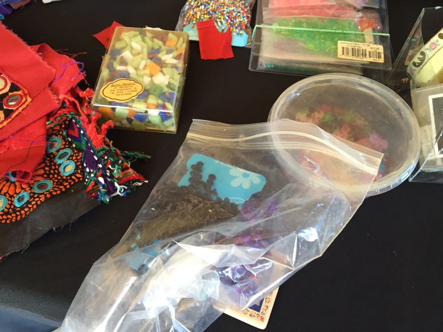 HUGE Lot Of Various Beads And Crafting Items Lot [Photo 21]