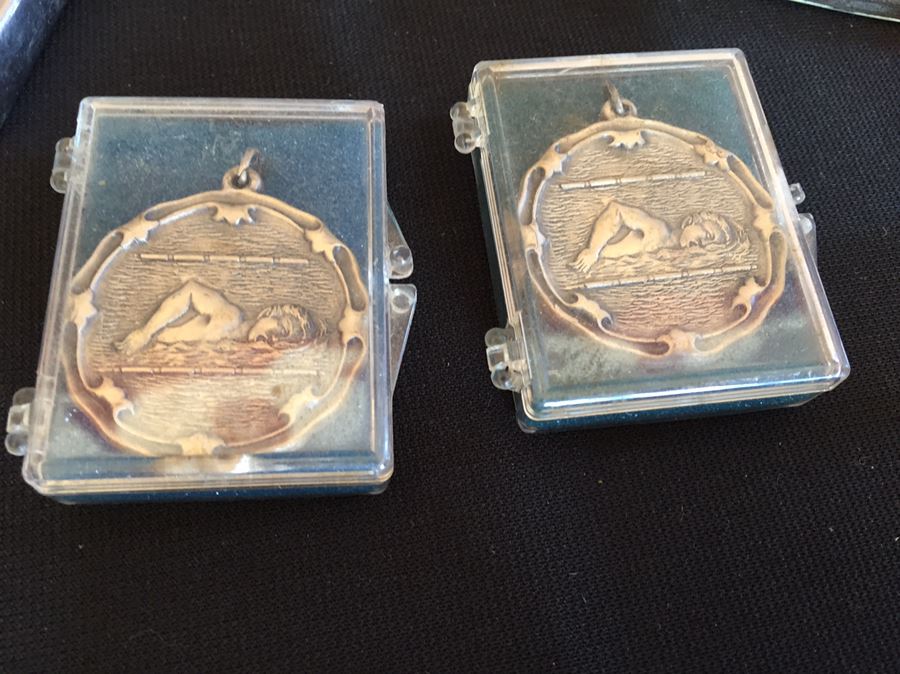 Men's Keepsake Lot Includes Various Metals, Ribbons, Beer Patches And Belt Buckles, Zippo Lighter, Bracelets And More [Photo 11]