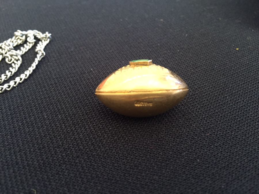 Men's Keepsake Lot Includes Various Metals, Ribbons, Beer Patches And Belt Buckles, Zippo Lighter, Bracelets And More [Photo 19]