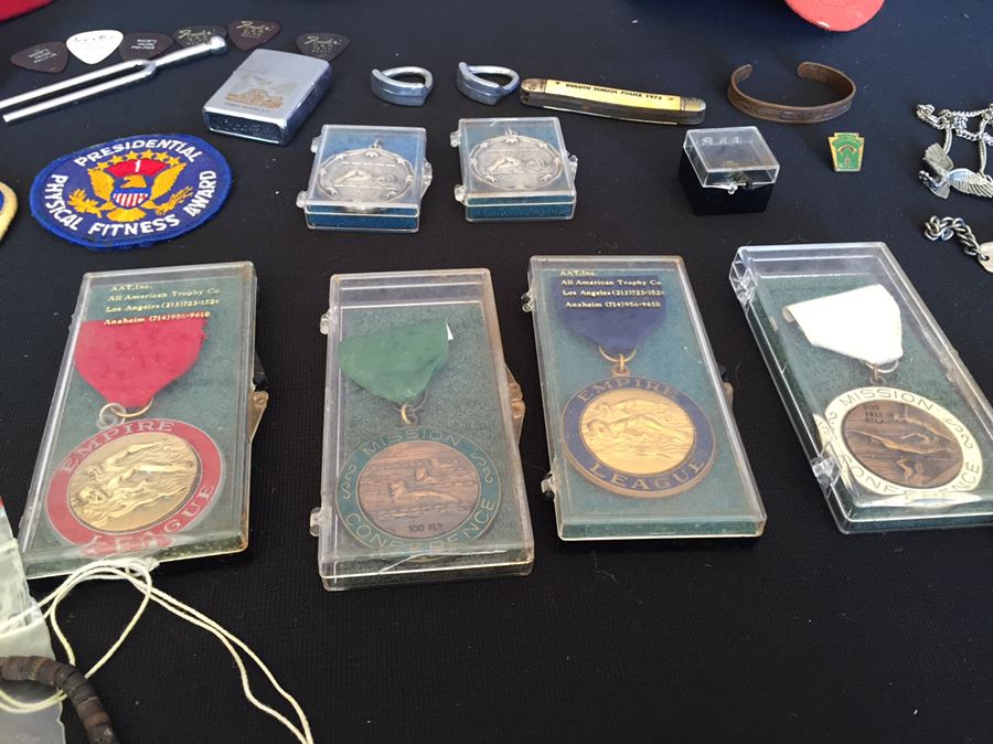 Men's Keepsake Lot Includes Various Metals, Ribbons, Beer Patches And Belt Buckles, Zippo Lighter, Bracelets And More [Photo 22]