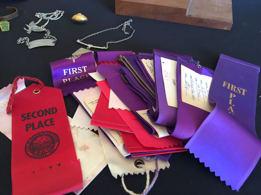 Men's Keepsake Lot Includes Various Metals, Ribbons, Beer Patches And Belt Buckles, Zippo Lighter, Bracelets And More [Photo 20]