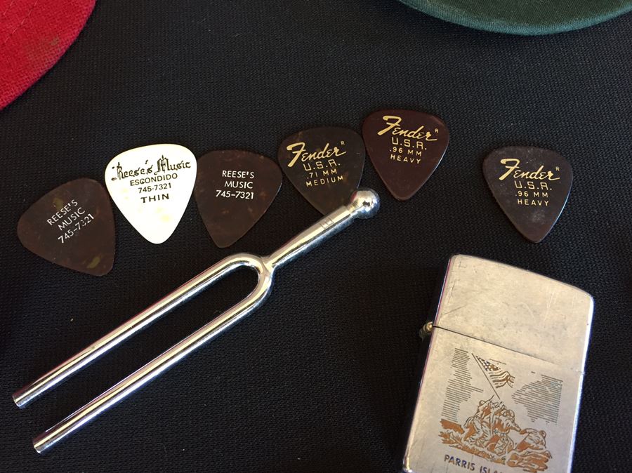 Men's Keepsake Lot Includes Various Metals, Ribbons, Beer Patches And Belt Buckles, Zippo Lighter, Bracelets And More [Photo 10]