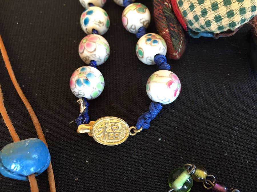 Large Jewelry And Box Lot Includes Various Necklaces, Brooches And Boxes [Photo 30]