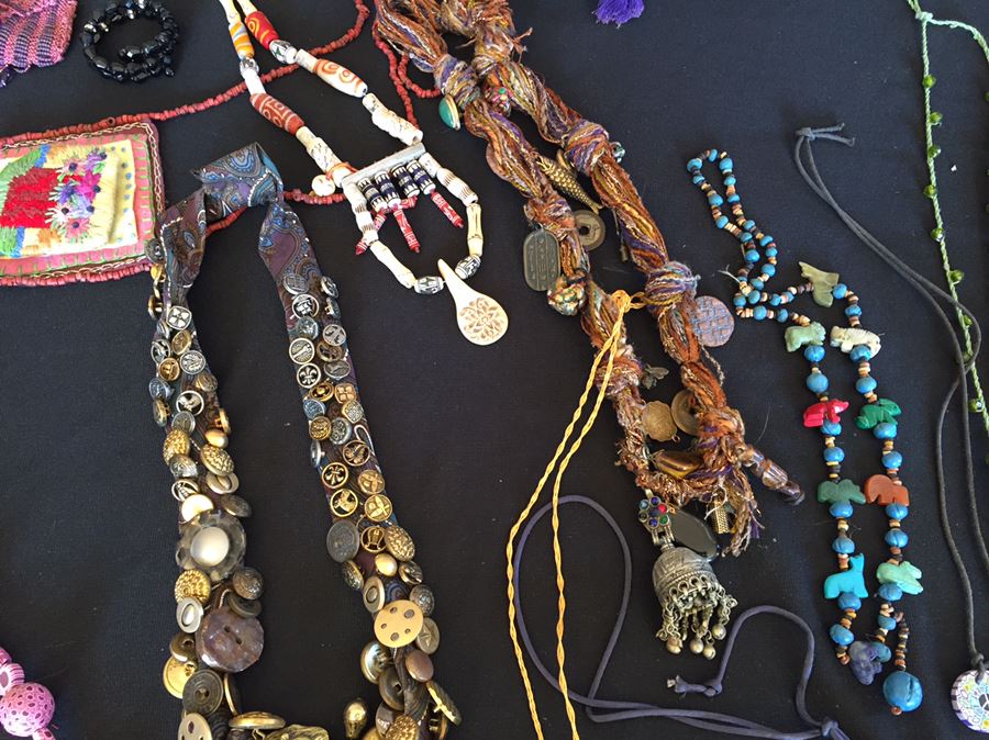 Large Jewelry And Box Lot Includes Various Necklaces, Brooches And Boxes [Photo 20]