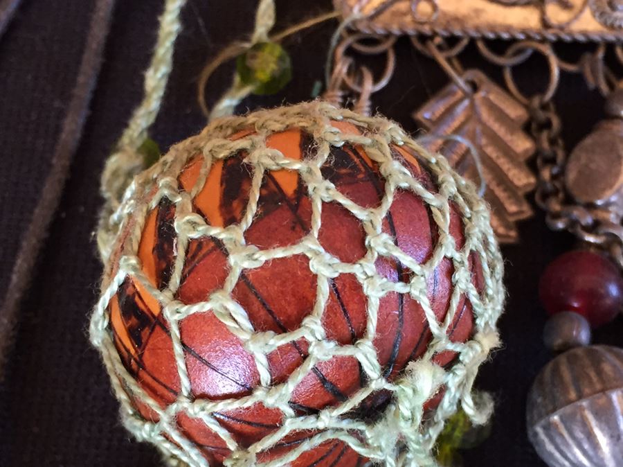 Large Jewelry And Box Lot Includes Various Necklaces, Brooches And Boxes [Photo 5]