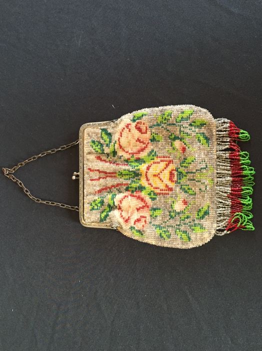 Stunning Vintage Beaded Purse [Photo 8]