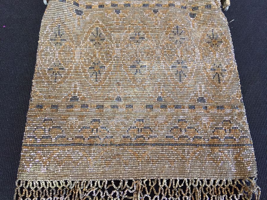Stunning Vintage Beaded Purse French [Photo 3]