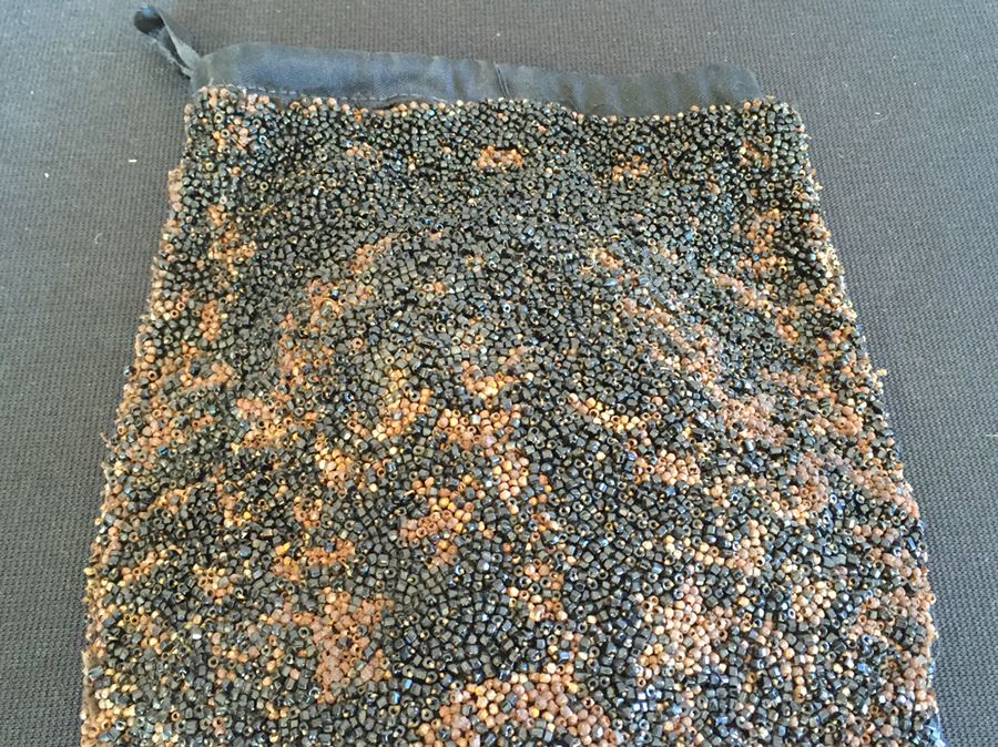 Nice Beaded Purse [Photo 4]