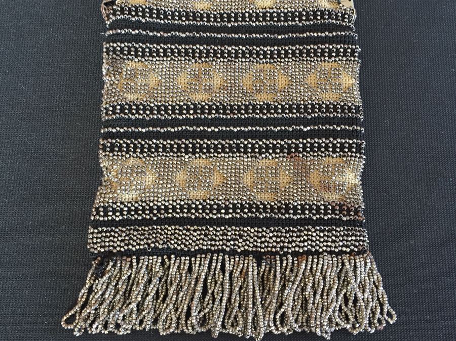 Fabulous Vintage Beaded Purse [Photo 4]